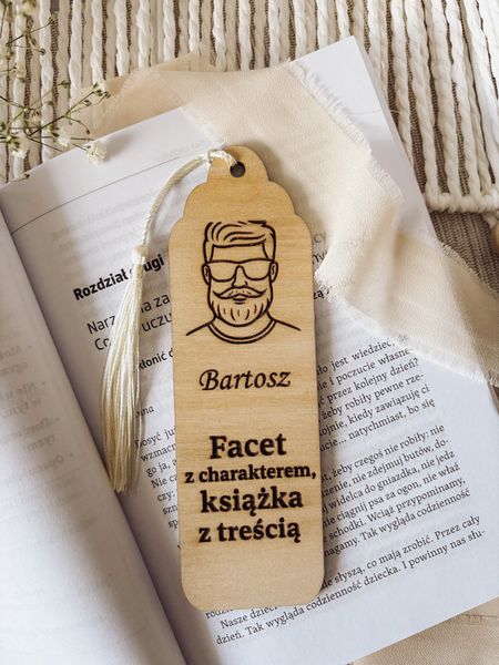Zakładka „Facet z charakterem, książka z treścią”
