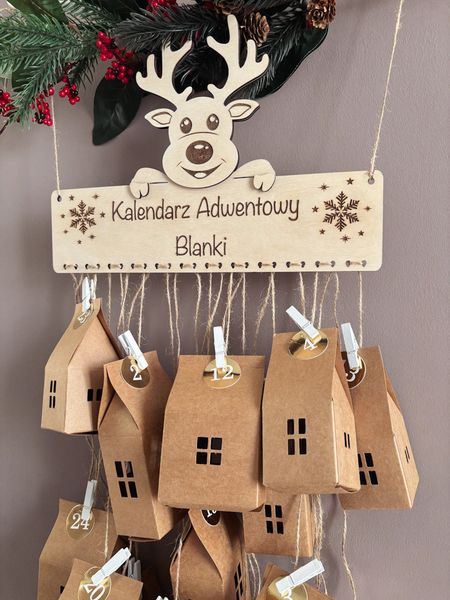 Drewniany Kalendarz Adwentowy - Renifer